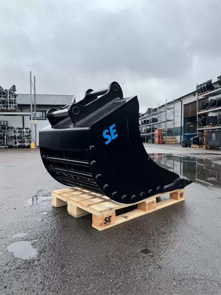 SE S60 Seulakauha 650L 900mm, hampailla - Kaivinkoneen seulakauhat hampailla - S60 - 1050 - 1
