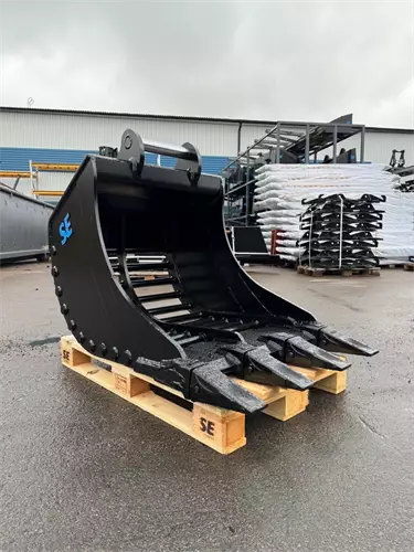 SE S60 Seulakauha 650L 900mm, hampailla - Kaivinkoneen seulakauhat hampailla - S60 - 1050 - 1