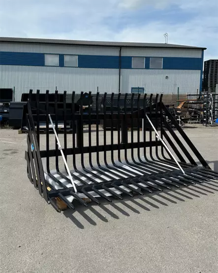 SE Rehutalikko Volvo BM 2450mm - Rehutalikot pyöräkoneisiin - 851 - 1