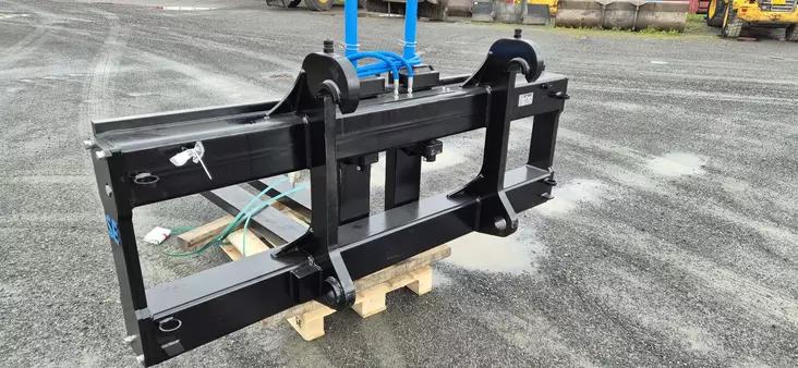 SE Hydrauliset nostohaarukat 15t Volvo L150-> 2400/2000mm - Pyöräkoneen hydrauliset trukkipiikit - Volvo L150-L220 - 436 - 1